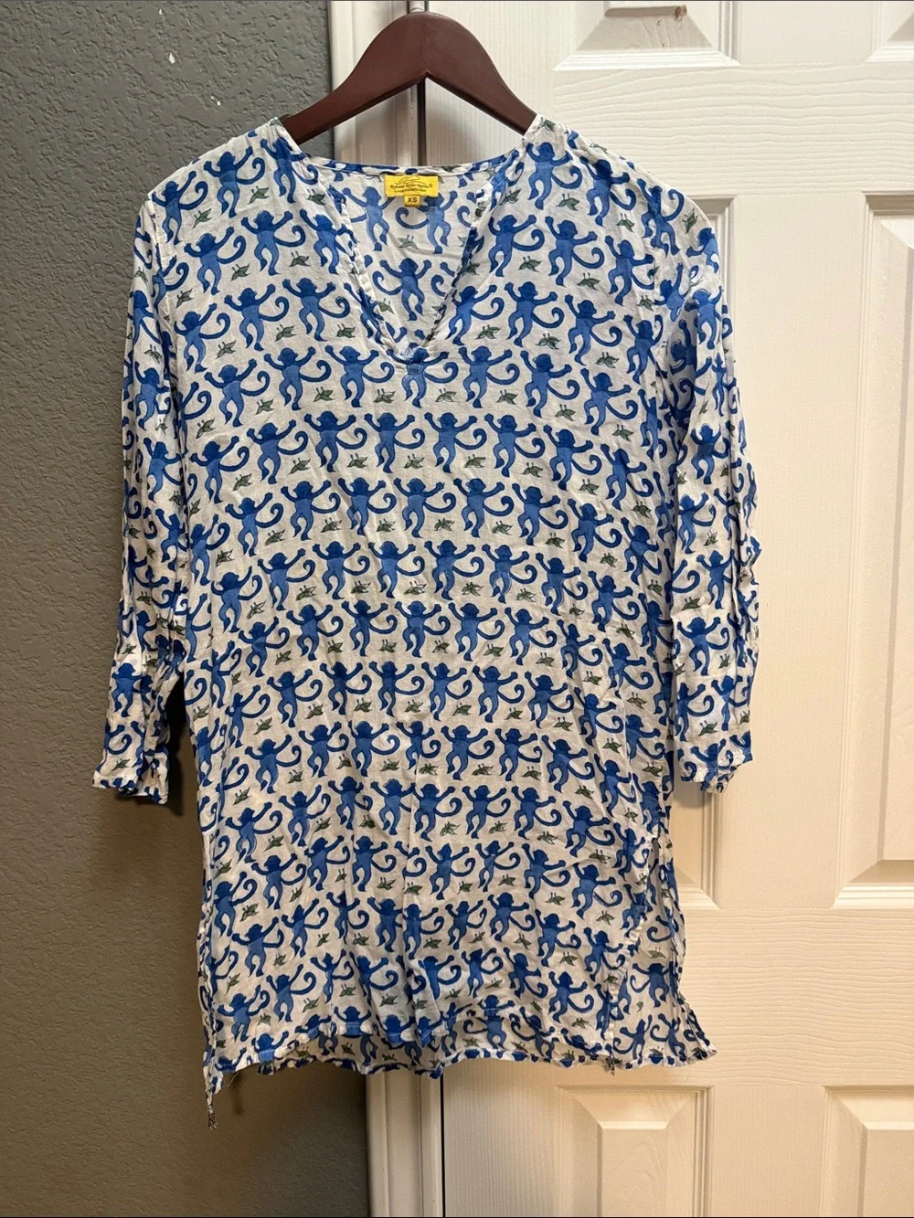 Roller Rabbit top size XS